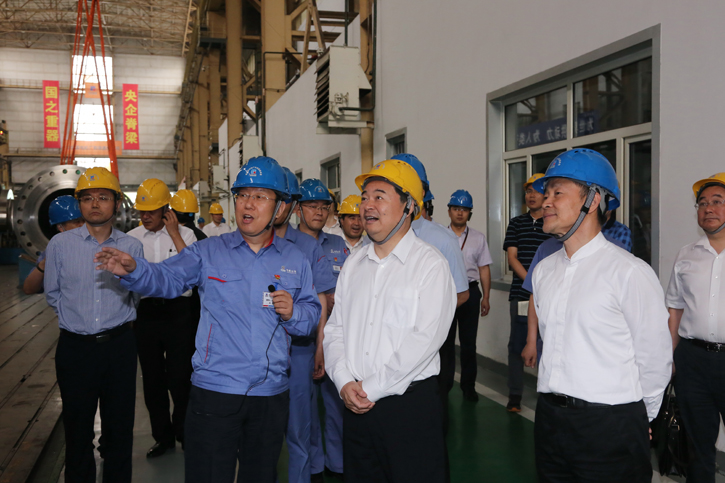 郝鹏参观调查Z6尊龙凯时集团所属企业电机公司